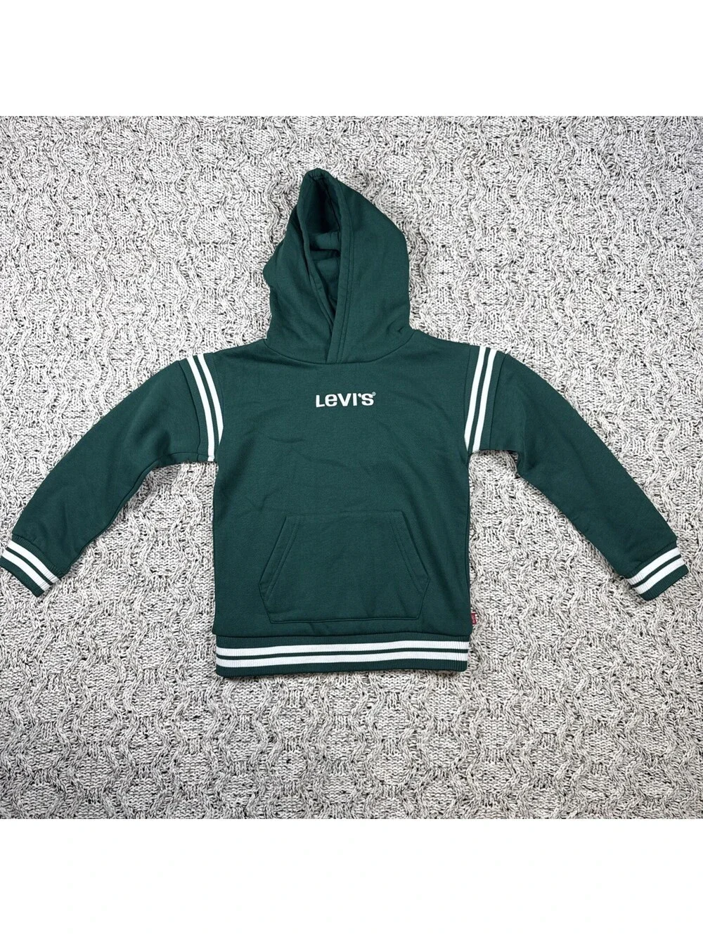 Levi’s Kids Green Pullover Hoodie Size 6-7 Long Sleeve Casual Logo Sweatshirt